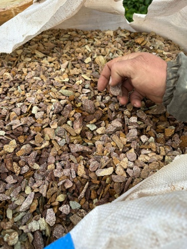 Златолит персиковый декоративная каменная крошка купить в Лесном