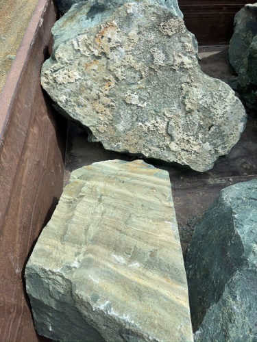 Ландшафтные глыбы зелёные 200-500 килограмм купить в Лесном