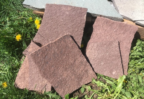 Плитняк лемезит бордовый для цоколя 1,5-2 см купить в Лесном