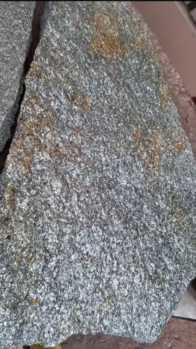 Плитняк златолит серебристый для цоколя, отмостки купить в Лесном