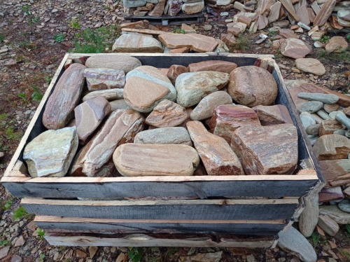 Златолит жёлтый, жёлто-зелёный глыбки и валуны для ланшафтного дизайна купить в Лесном