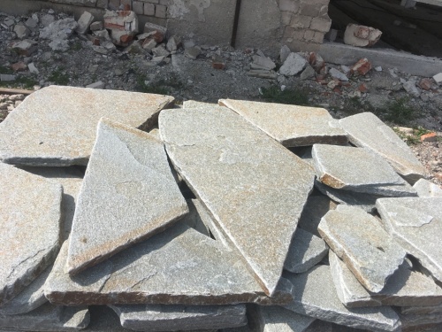 Златолит серебристый галтованный для цоколя купить в Лесном