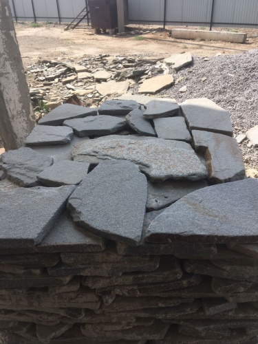 Златолит серебристый галтованный для цоколя купить в Лесном